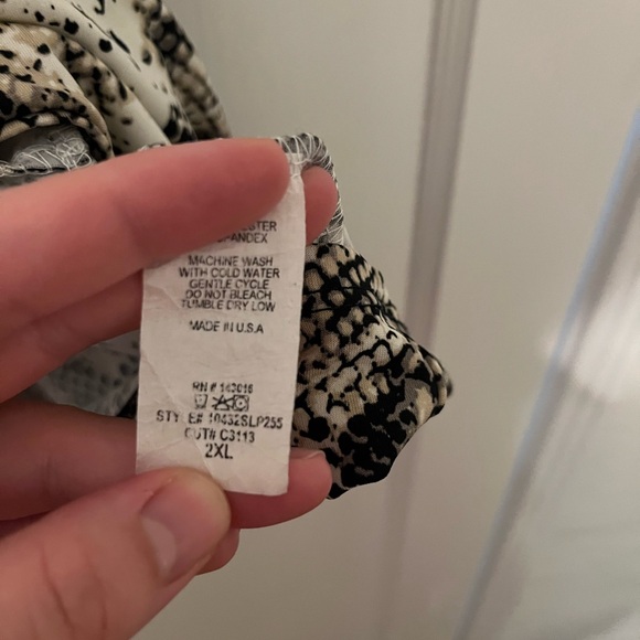 Snake Print Tank Top - Picture 3 of 4